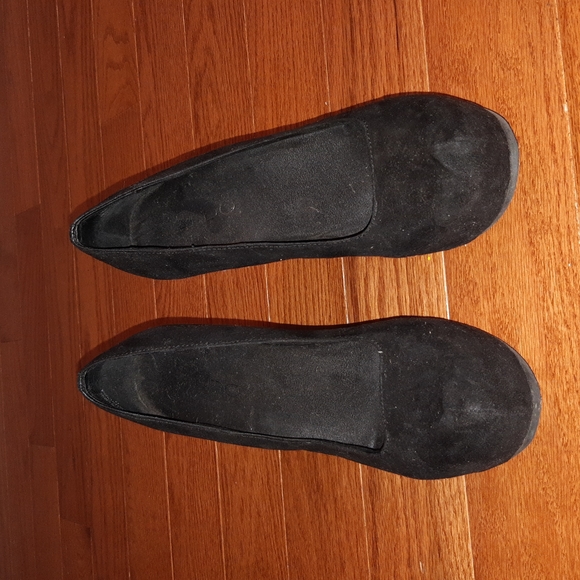 Black High Heels - Picture 2 of 2